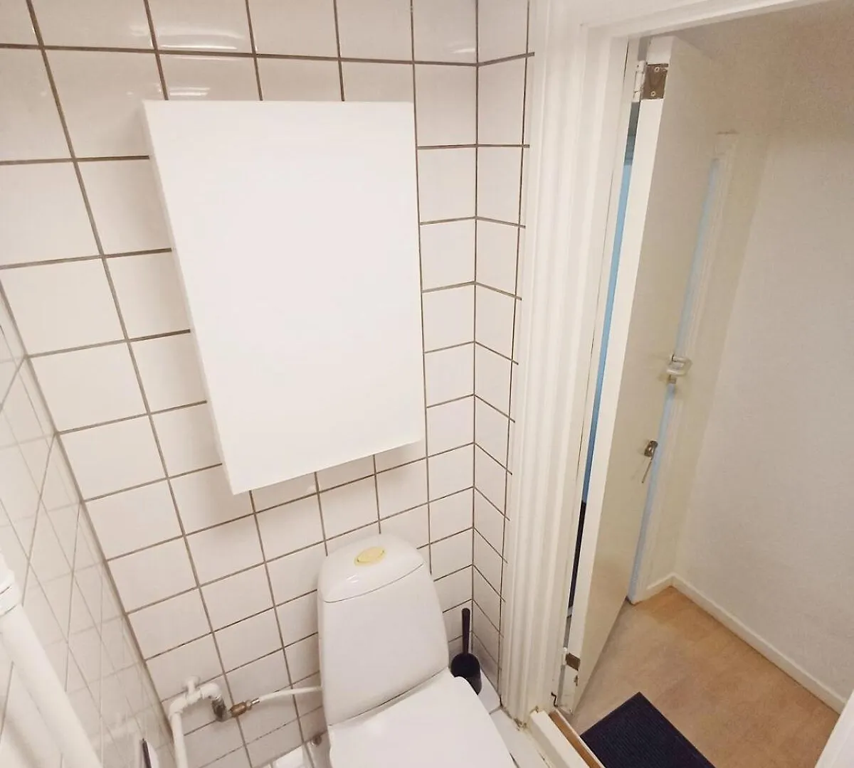 Cozy Apartment Near Aalborg Marina, Free Parking