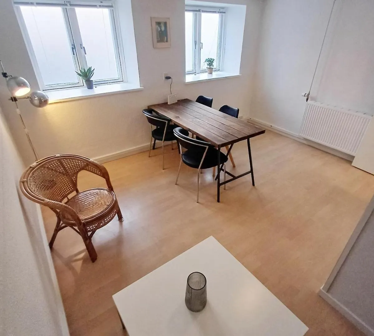 Cozy Apartment Near Aalborg Marina, Free Parking